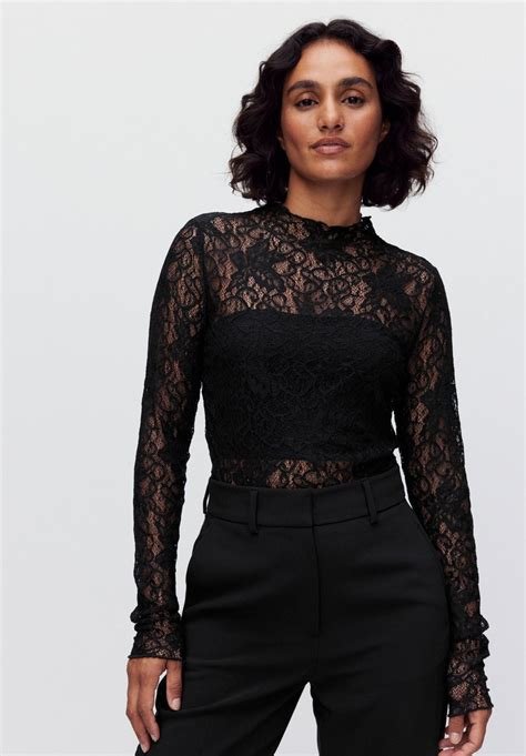 Download LM Studio 0.2.16